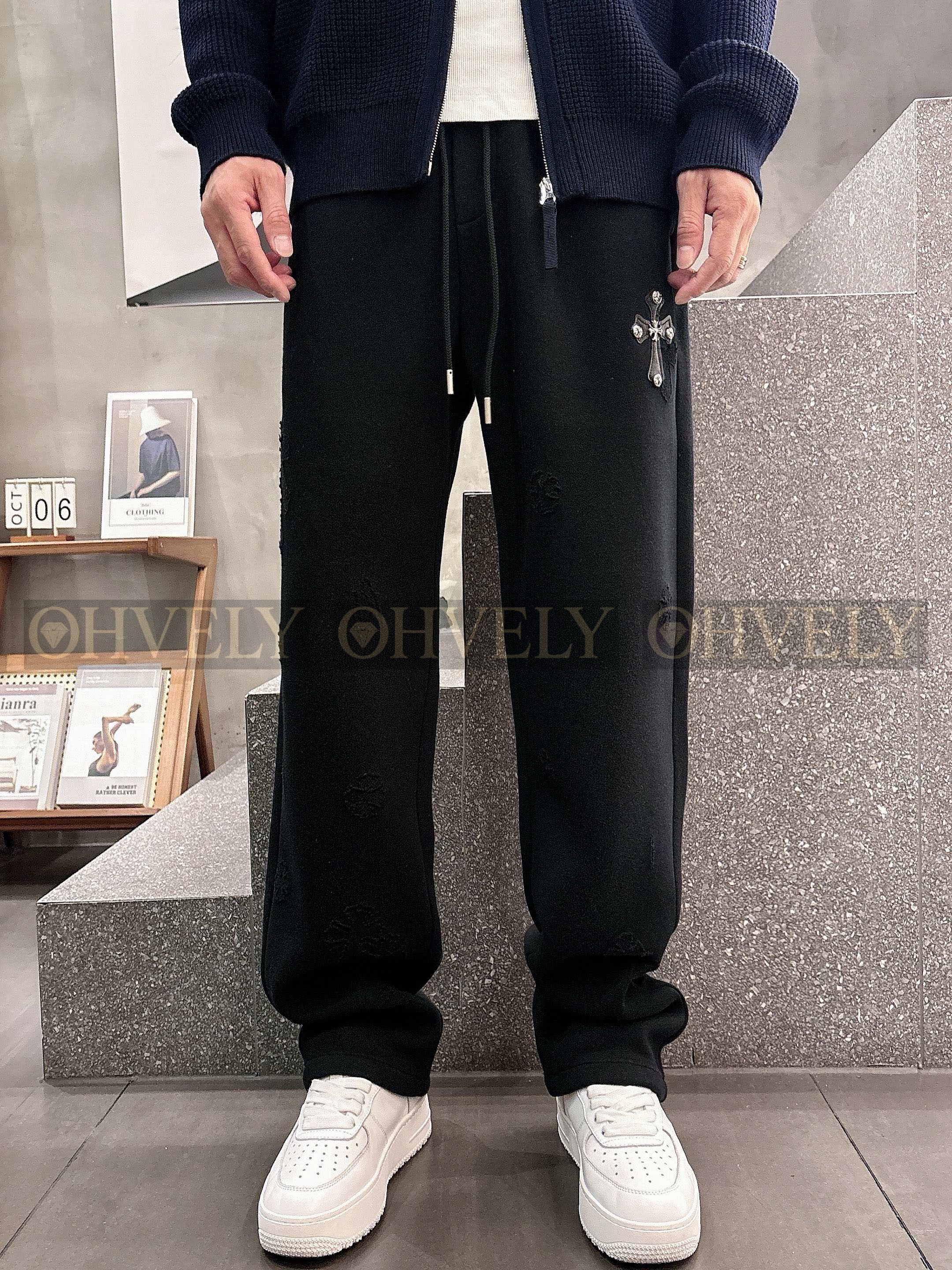 크롬하츠 블랙패치 트레이닝 팬츠 상품 썸네일
