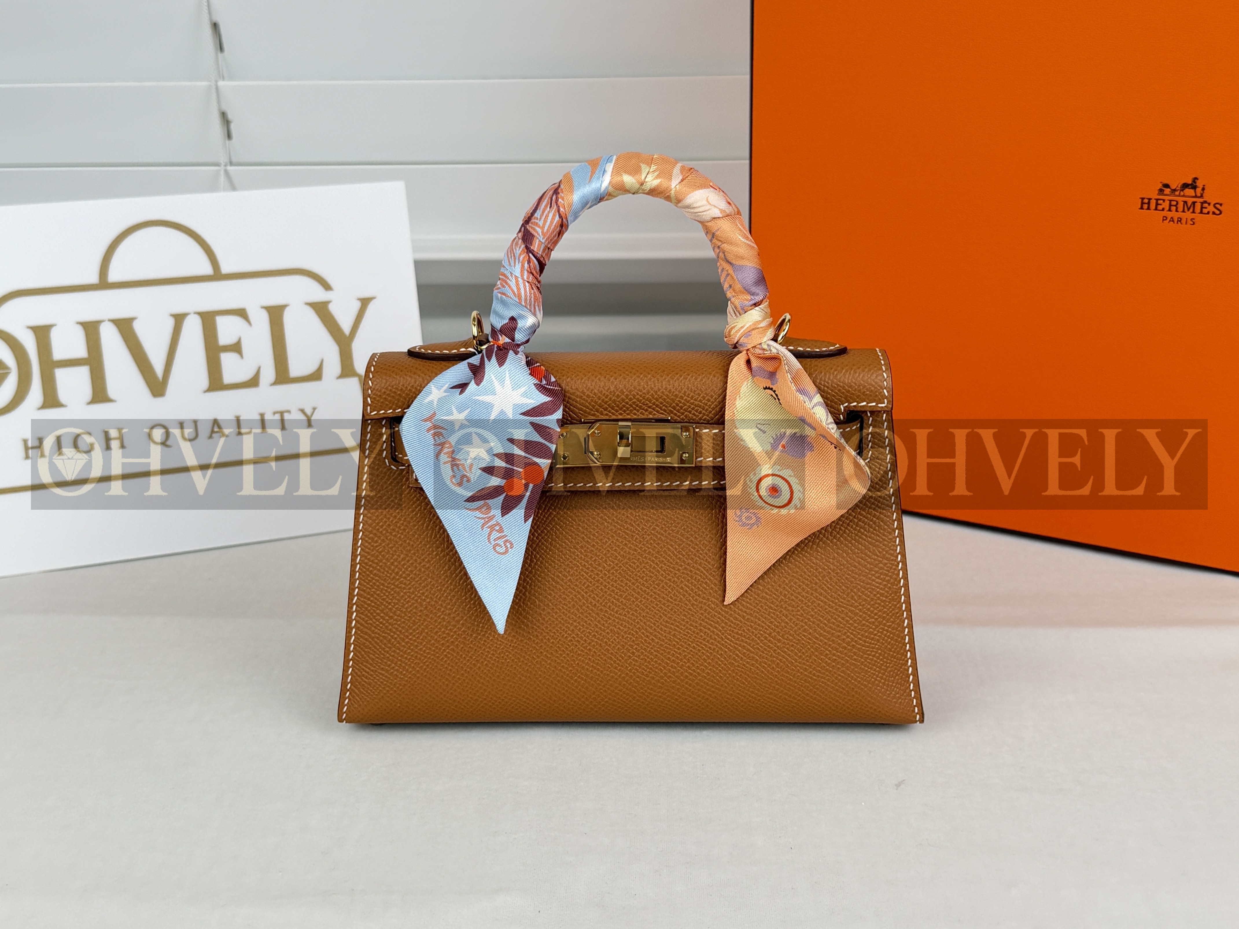 Hermès Mini Kelly EPSON 골드/금장 (시중가 3000만원대)