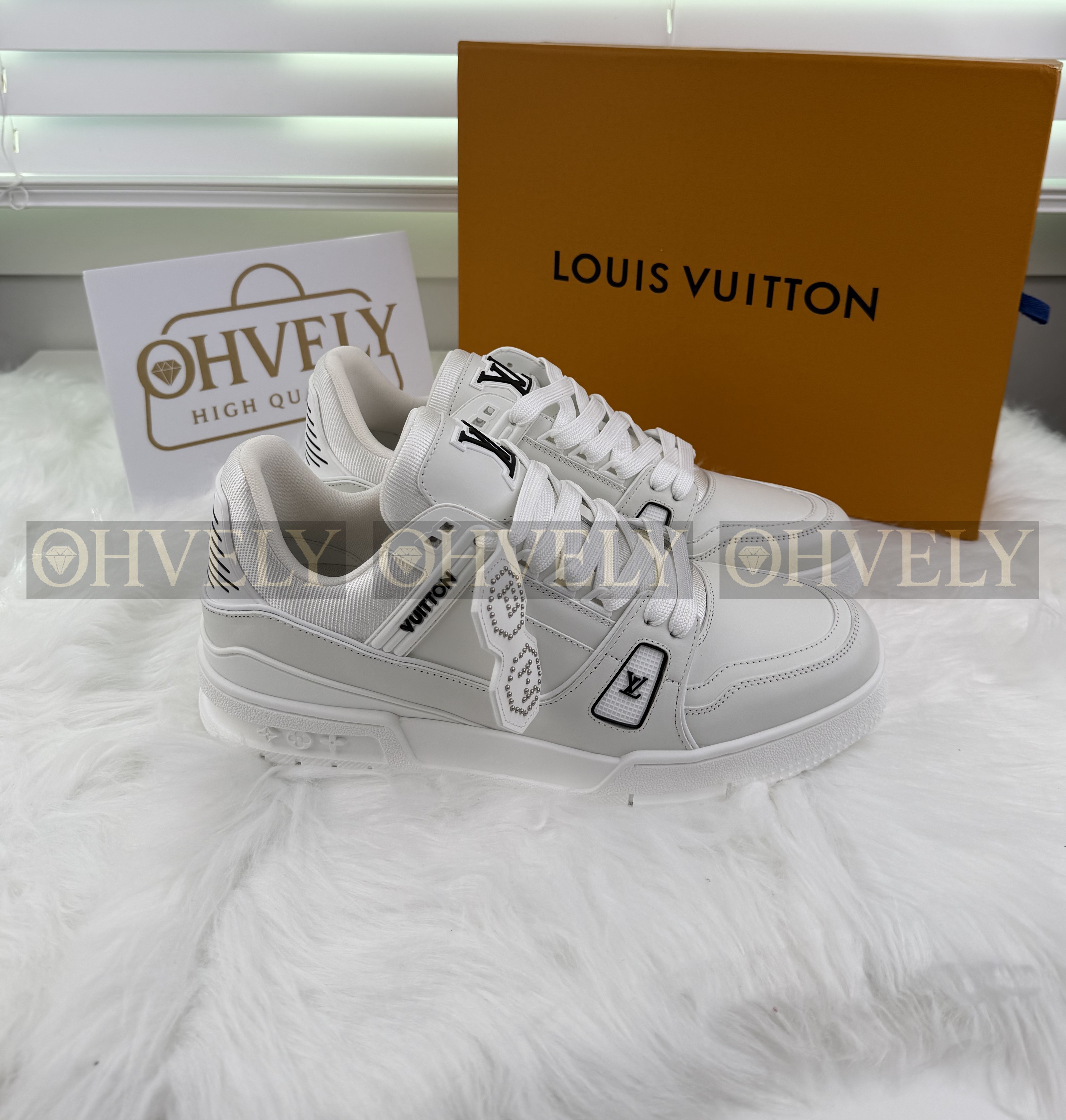 LV 25FW 트레이너 스니커즈 (남성) 상품 썸네일