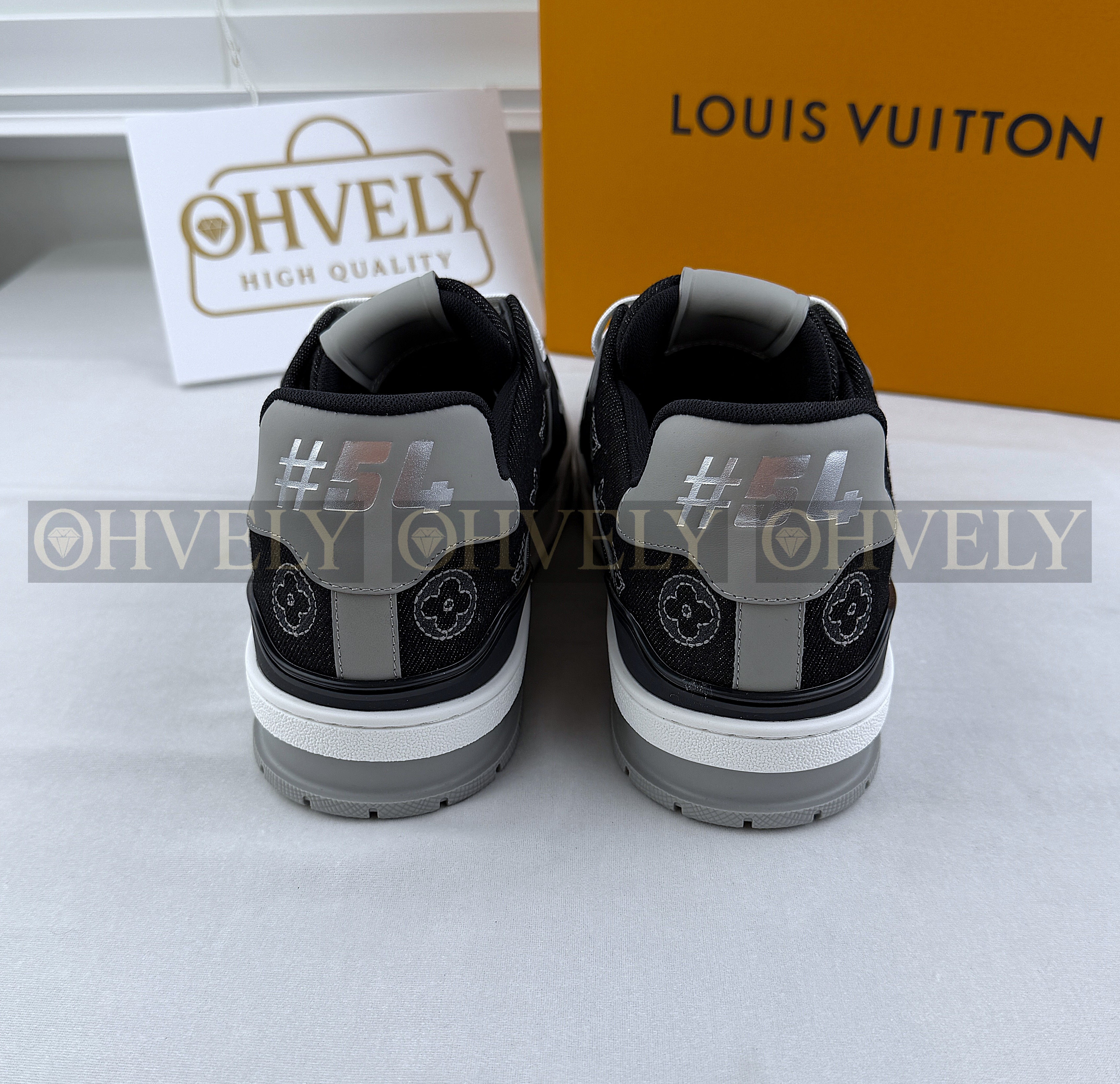 LV 트레이너 모노그램 데님 블랙 스니커즈 상품 썸네일