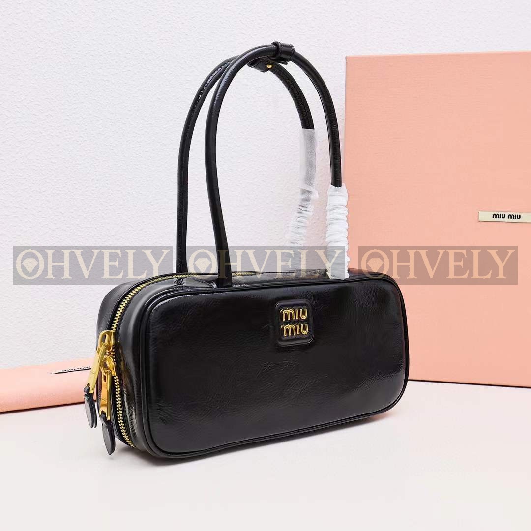 미우미우 나플락 페이턴트 가죽 보 백 블랙(27cm)하이엔드퀄 상품 썸네일