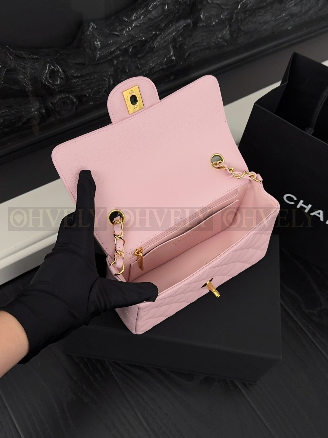 Chanel(샤넬) 핑크 캐비어 클래식 미듐 상품 썸네일