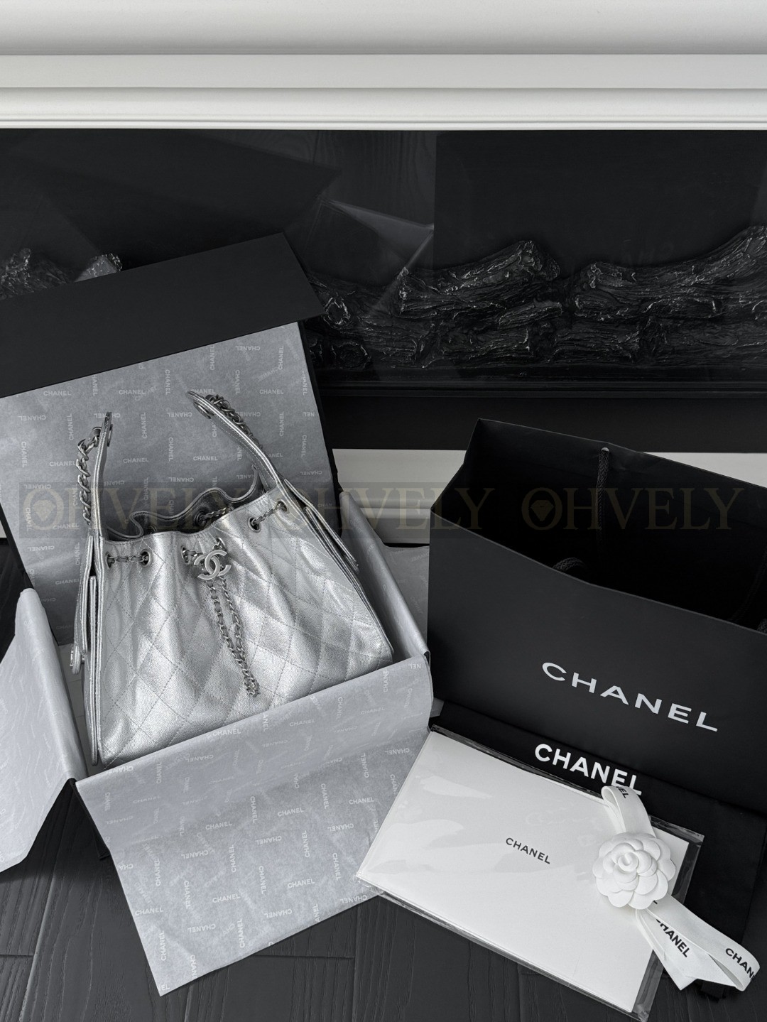 CHANEL 25 실버 메탈 상품 썸네일