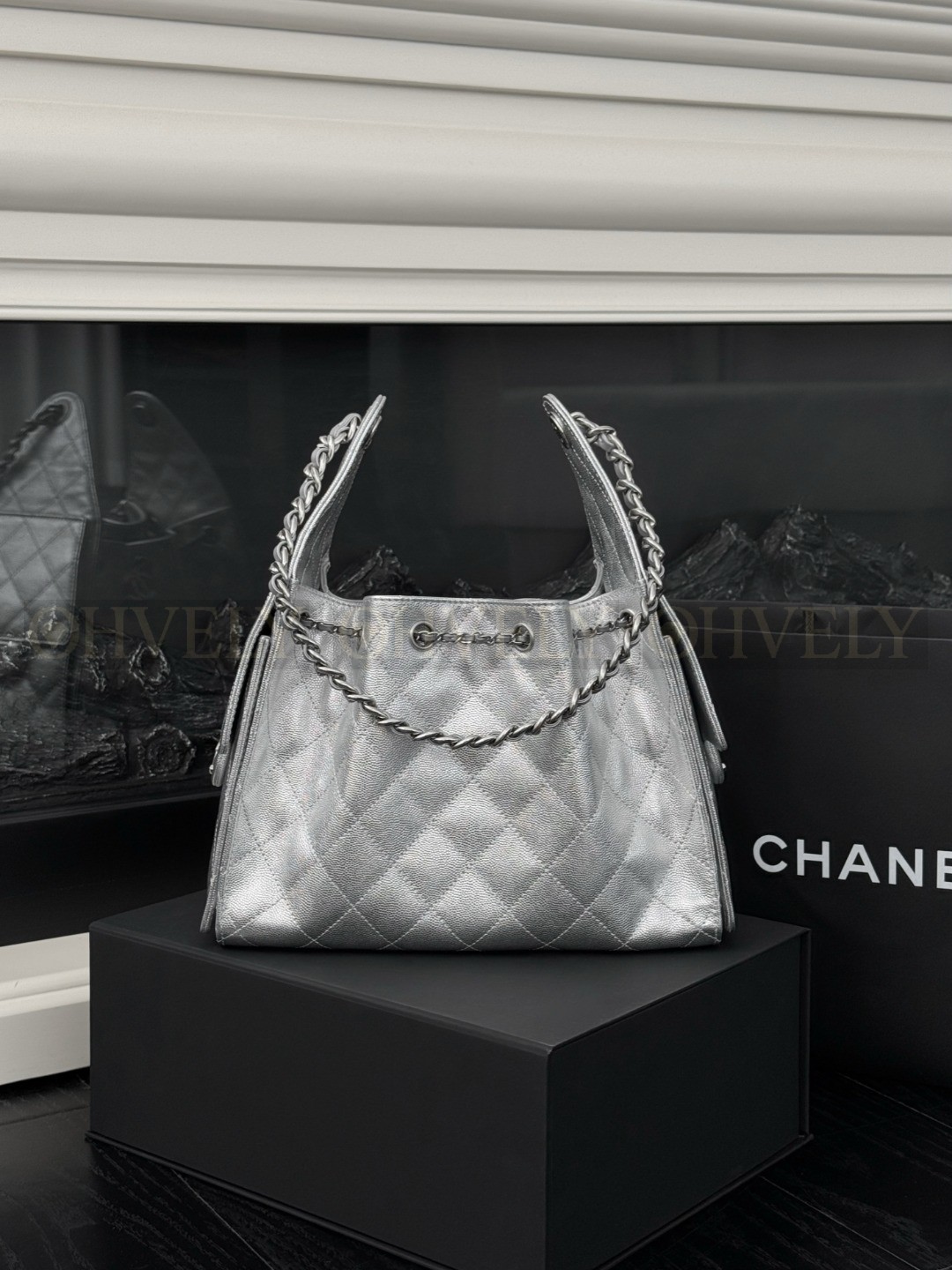 CHANEL 25 실버 메탈 상품 썸네일