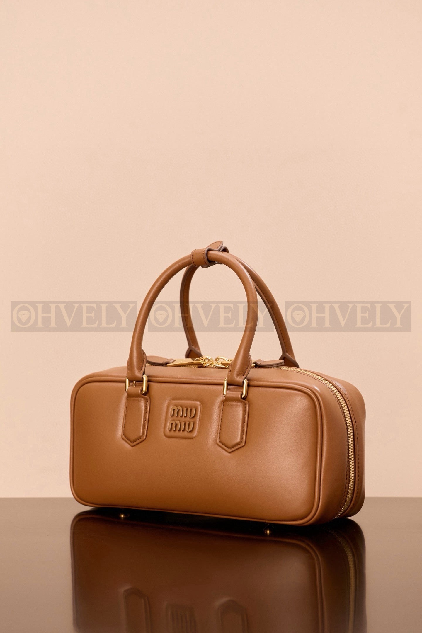 미우미우 아르카디 라지 상품 썸네일
