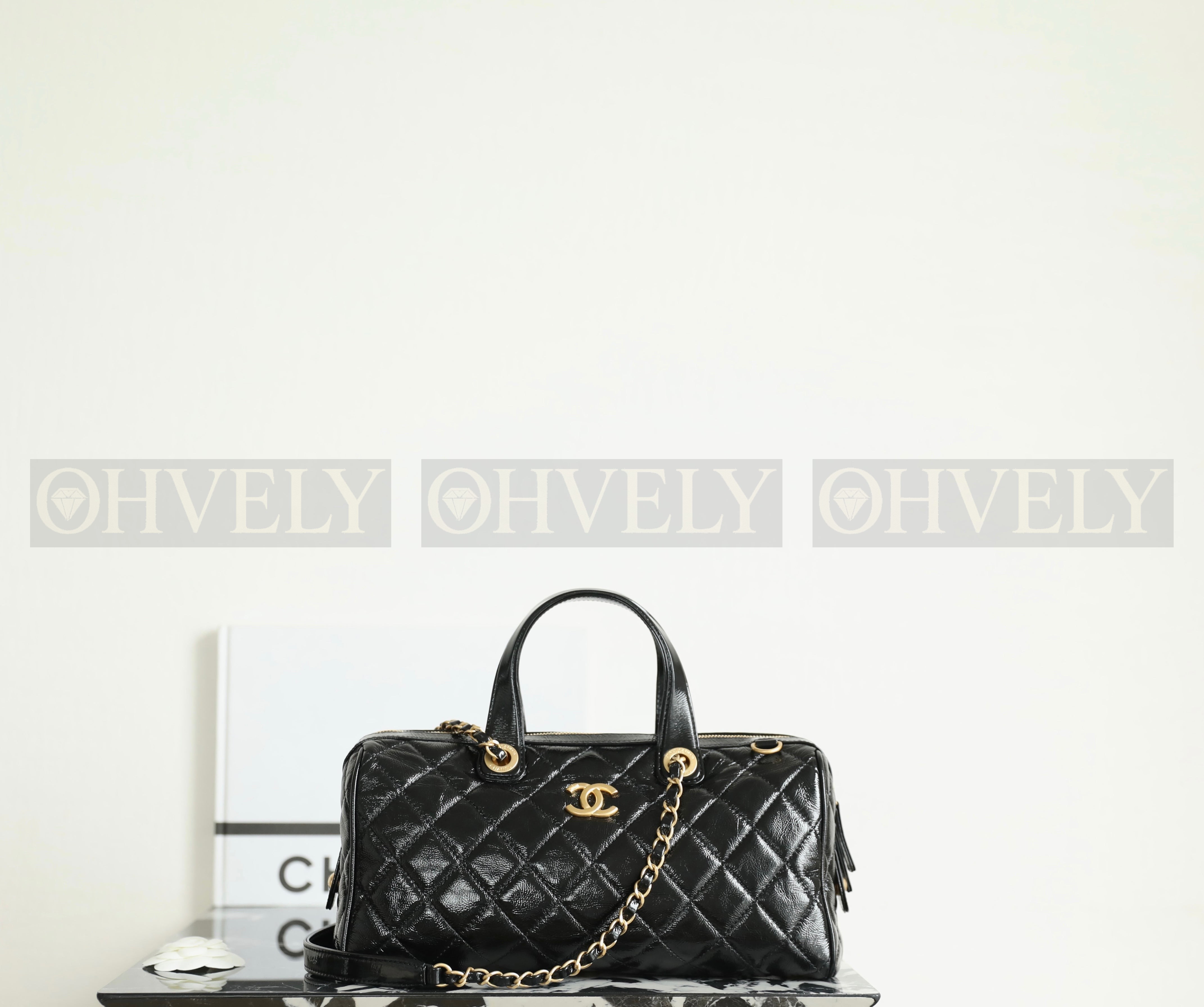 샤넬 25A 페이던트 크럼폴드 볼링백 라지 상품 썸네일