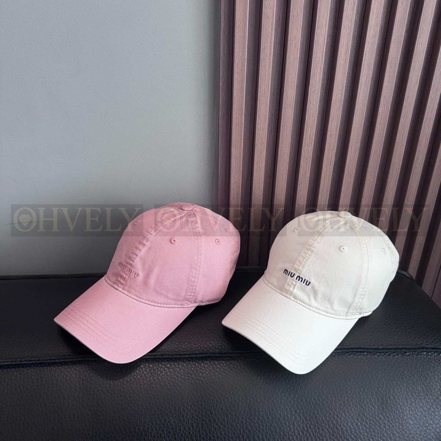 미우미우 볼캡 상품 썸네일