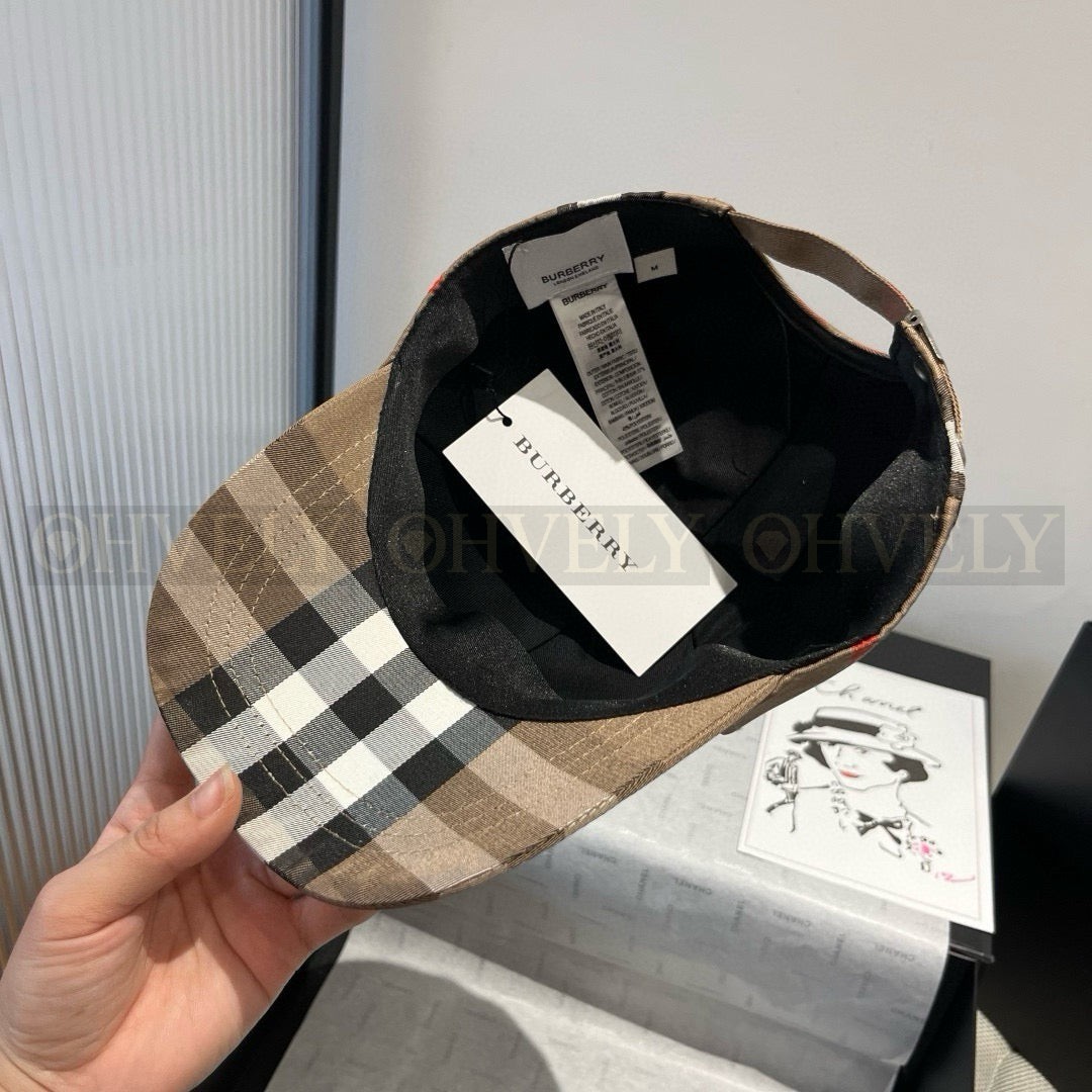 버버리 볼캡 상품 썸네일
