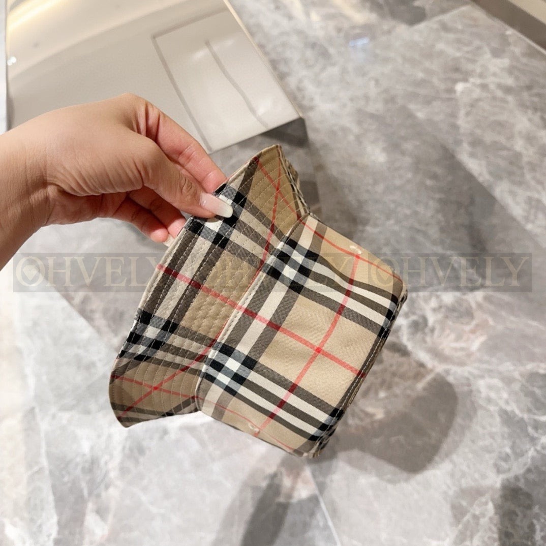버버리 버킷햇 상품 썸네일