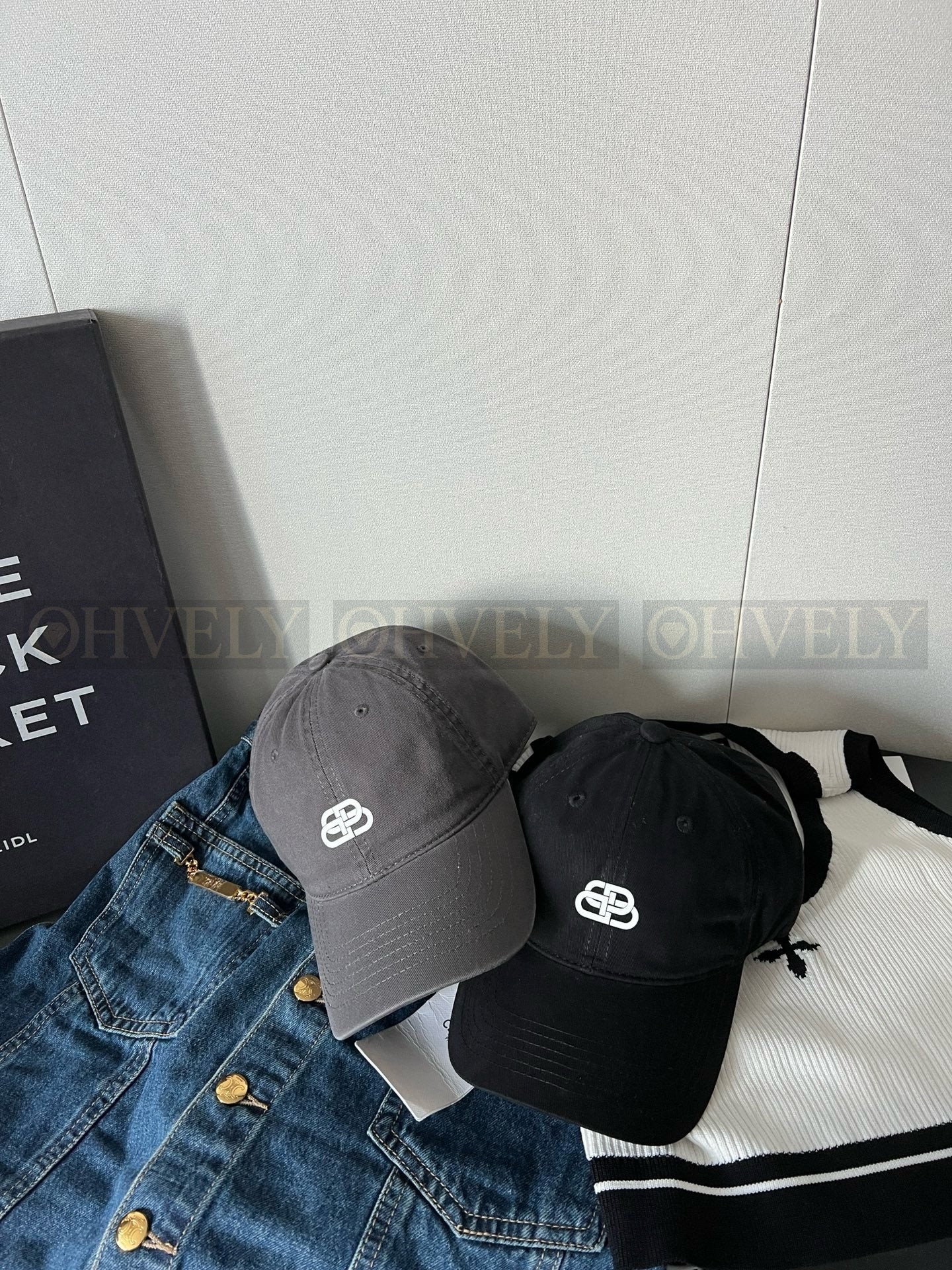 발렌시아가 볼캡 상품 썸네일