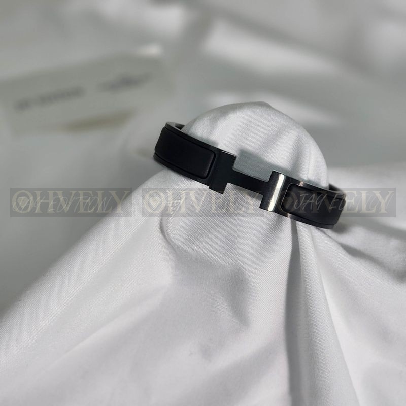 에르메스 Clic HH Bracelet So Black & Noir Mat