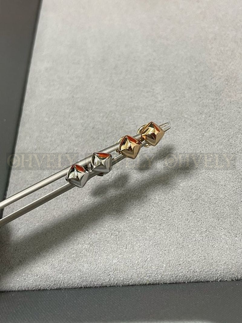 에르메스 Clou d'H earrings 상품 썸네일