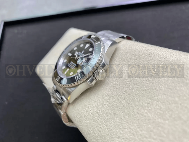 롤렉스 신형 서브마리너 데이트 검판 41mm 상품 썸네일