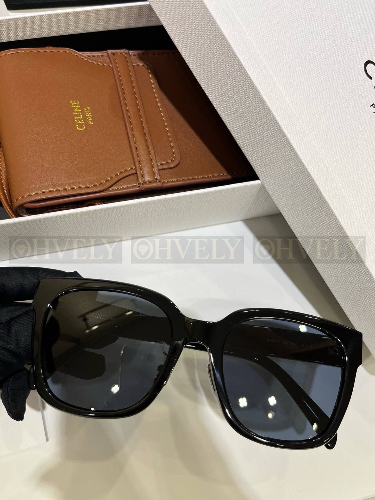 선글라스 CL40222F