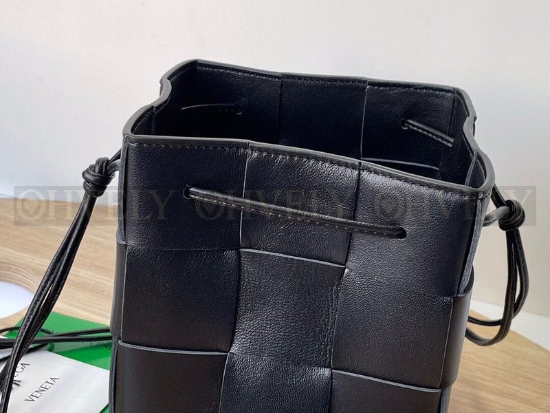 보테가 베네타 카세트 버킷백 스몰 상품 썸네일