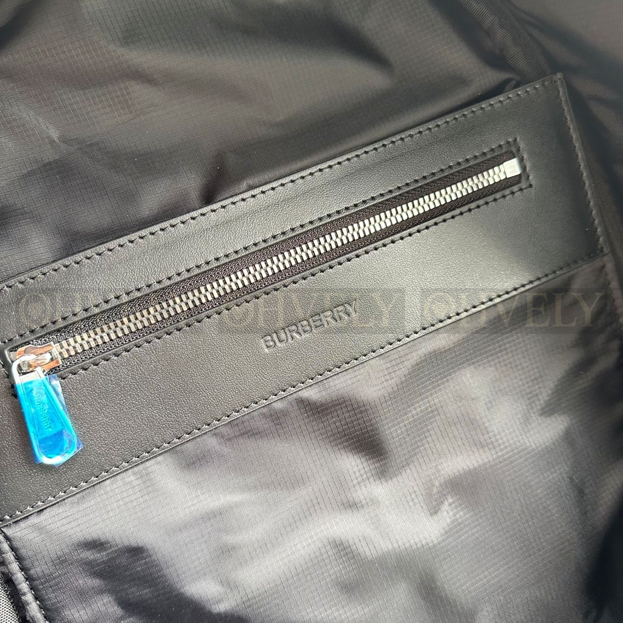 버버리 로고 프린트 나일론 백팩 상품 썸네일