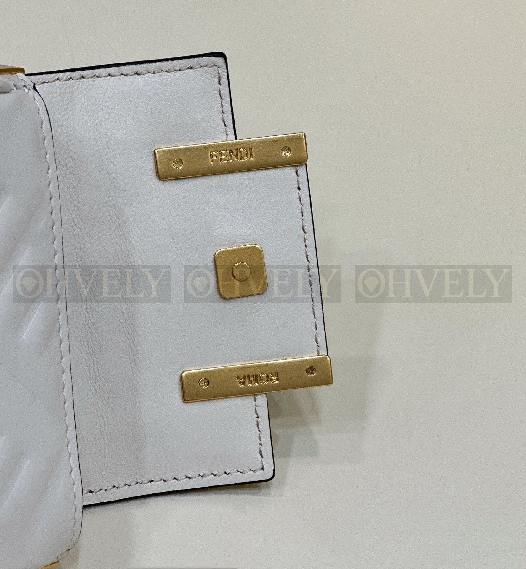 펜디 바게트 참 나노 상품 썸네일