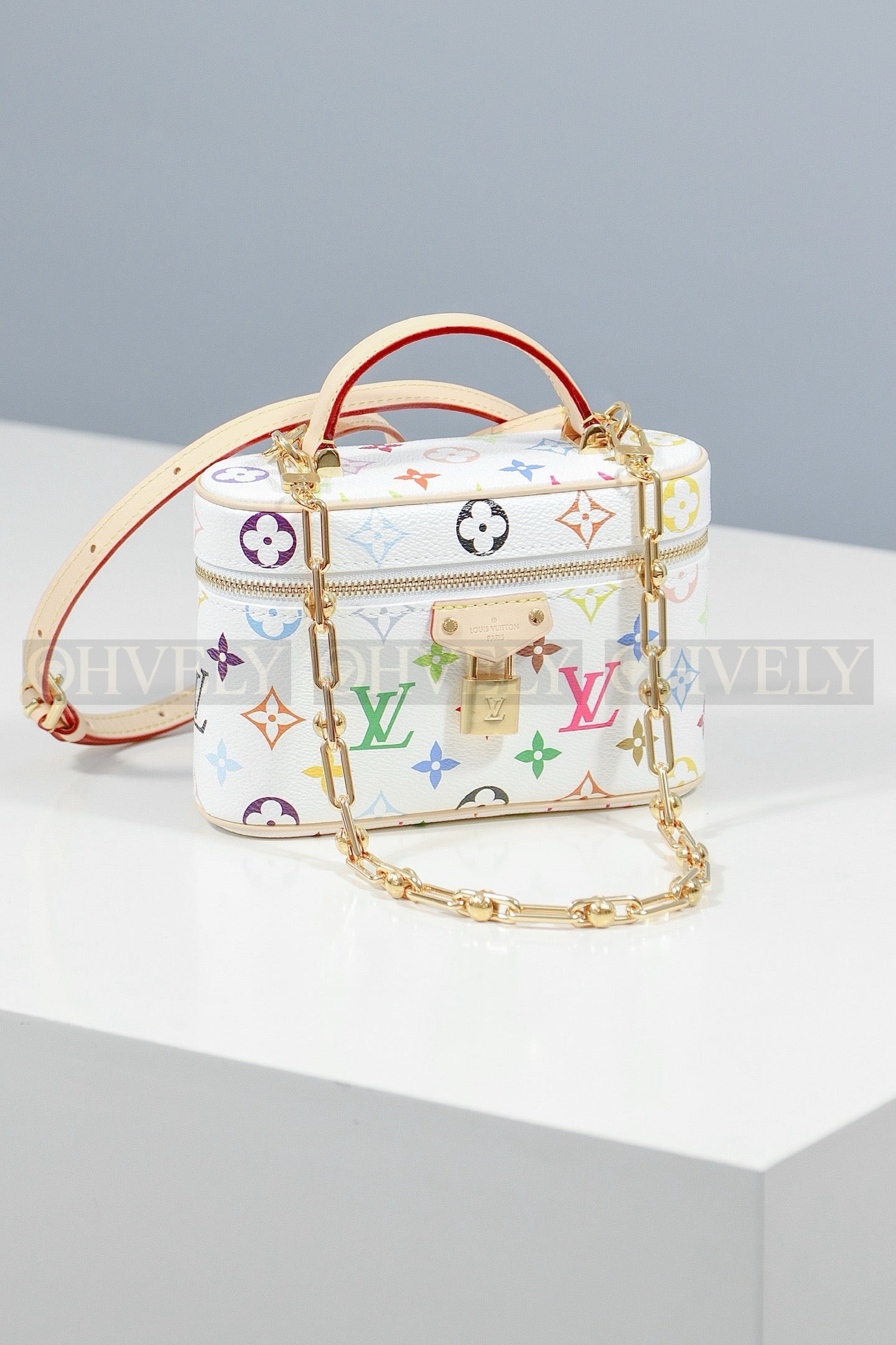 루이비통 무라카미 베니티 체인 파우치 상품 썸네일