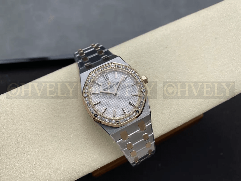 오데마피게 로얄오크 67651 흰판 로즈골드 콤비 다이아세팅 (33mm,쿼츠) 상품 썸네일