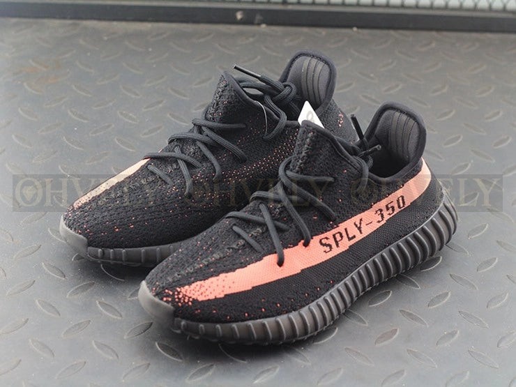 YEEZY 350 V2 레드 상품 썸네일