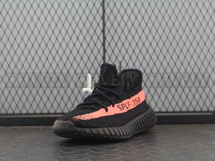 YEEZY 350 V2 레드 상품 썸네일