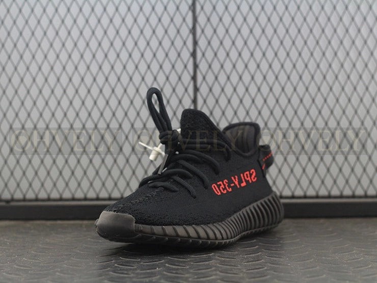 YEEZY 350 V2 브레드 상품 썸네일