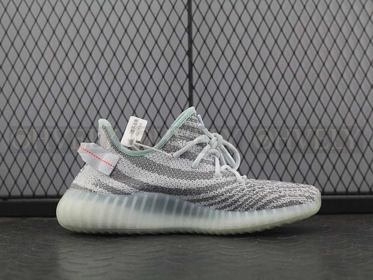 YEEZY 350 V2 블루 틴트 상품 썸네일