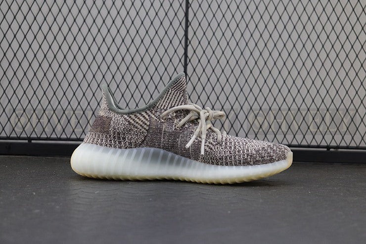YEEZY 350 V2 시온 상품 썸네일