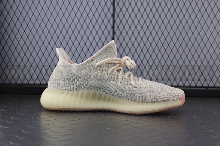 YEEZY 350 V2 시트린 상품 썸네일