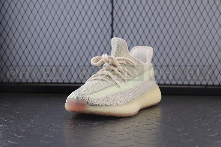 YEEZY 350 V2 시트린 상품 썸네일