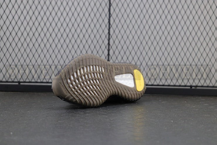 YEEZY 350 V2 신더 상품 썸네일