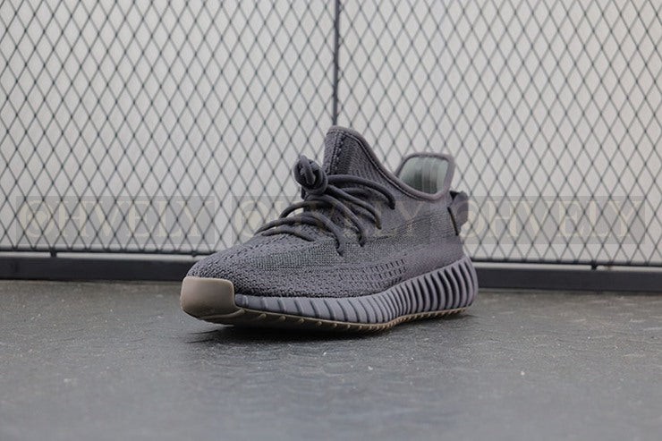 YEEZY 350 V2 신더 리플렉티브 상품 썸네일