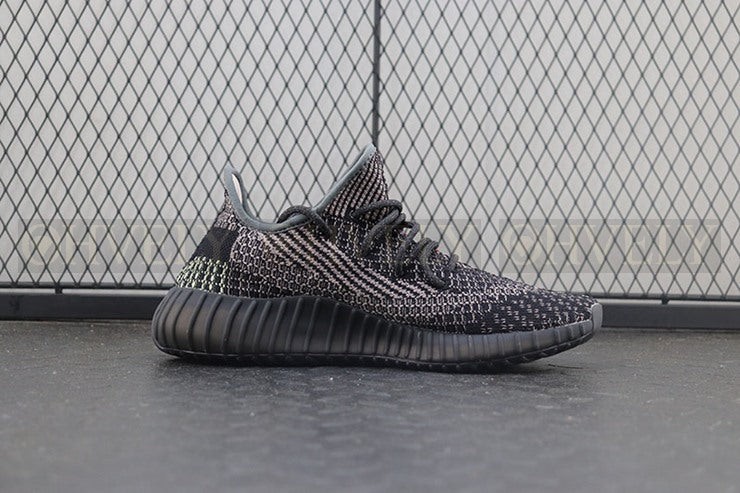 YEEZY 350 V2 예힐 상품 썸네일
