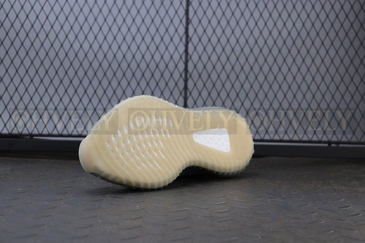 YEEZY 350 V2 이스라필 상품 썸네일