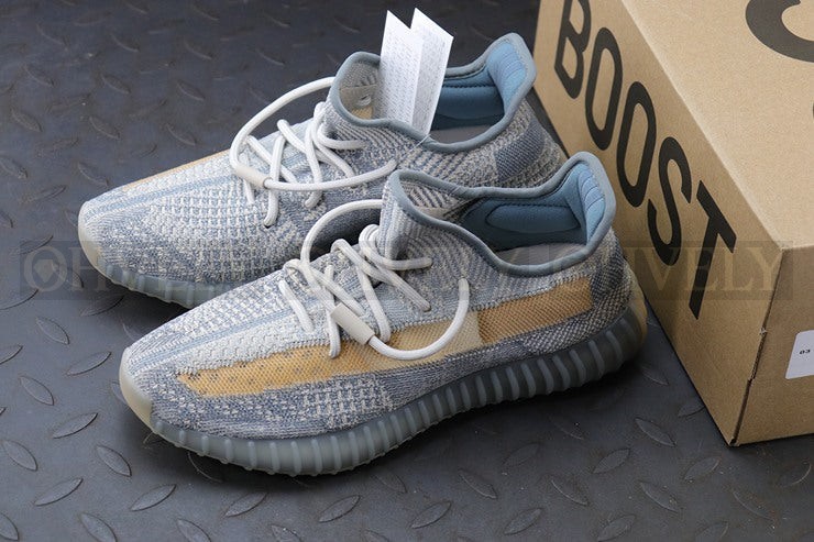 YEEZY 350 V2 이스라필 상품 썸네일