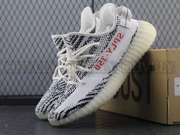 YEEZY 350 V2 지브라 상품 썸네일