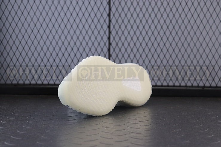 YEEZY 350 V2 클라우드 화이트 리플렉티브 상품 썸네일