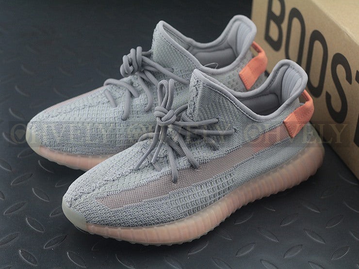 YEEZY 350 V2 트루폼 상품 썸네일