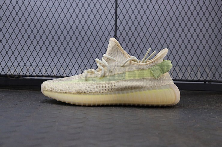 YEEZY 350 V2 플랙스 상품 썸네일