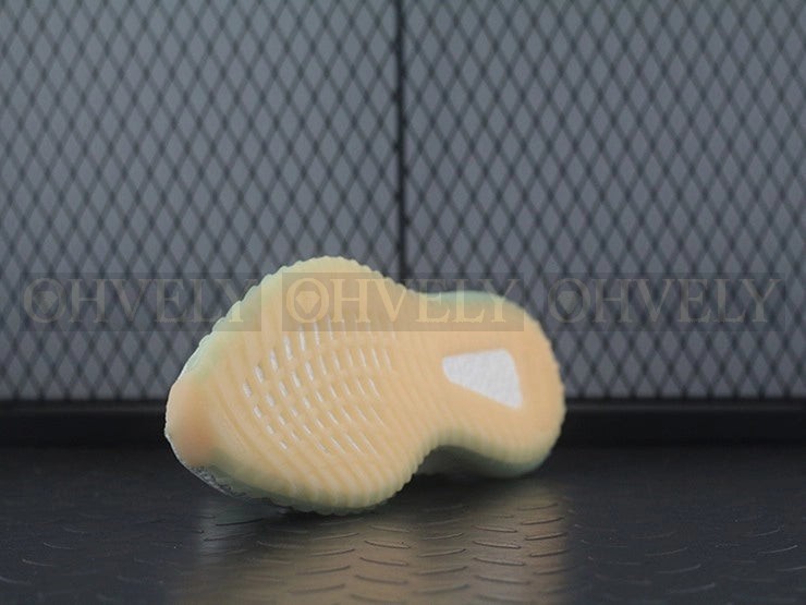 YEEZY 350 V2 하이퍼스페이스 상품 썸네일