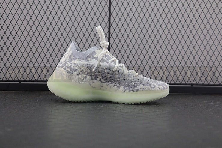 YEEZY 380 에일리언 상품 썸네일