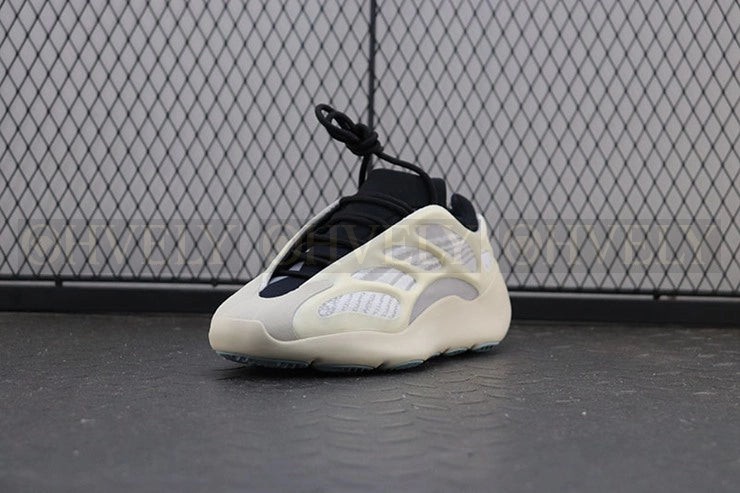 YEEZY 700 V3 아자엘 상품 썸네일