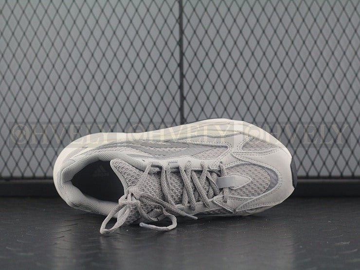 YEEZY 700 스태틱 상품 썸네일