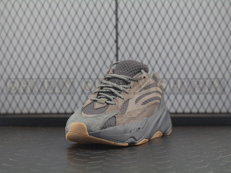 YEEZY 700 지오드 상품 썸네일