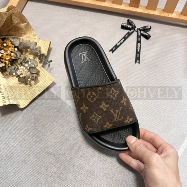 루이비통 워터프론트 뮬 상품 썸네일