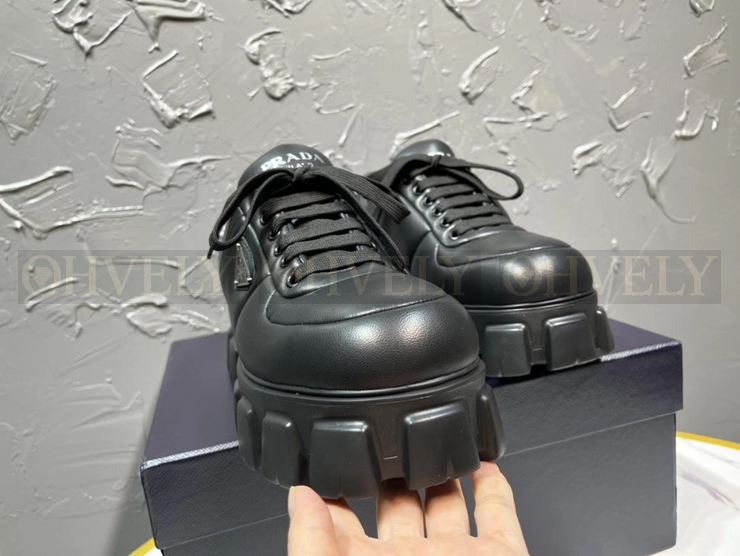 프라다 소프트 패딩 나파 레이스업 슈즈 상품 썸네일