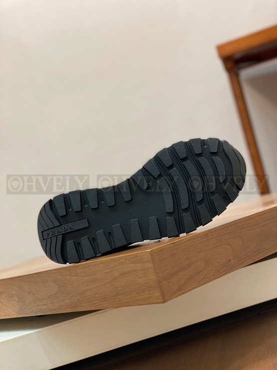프라다 가죽 및 나일론 하이탑 스니커즈 블랙 상품 썸네일