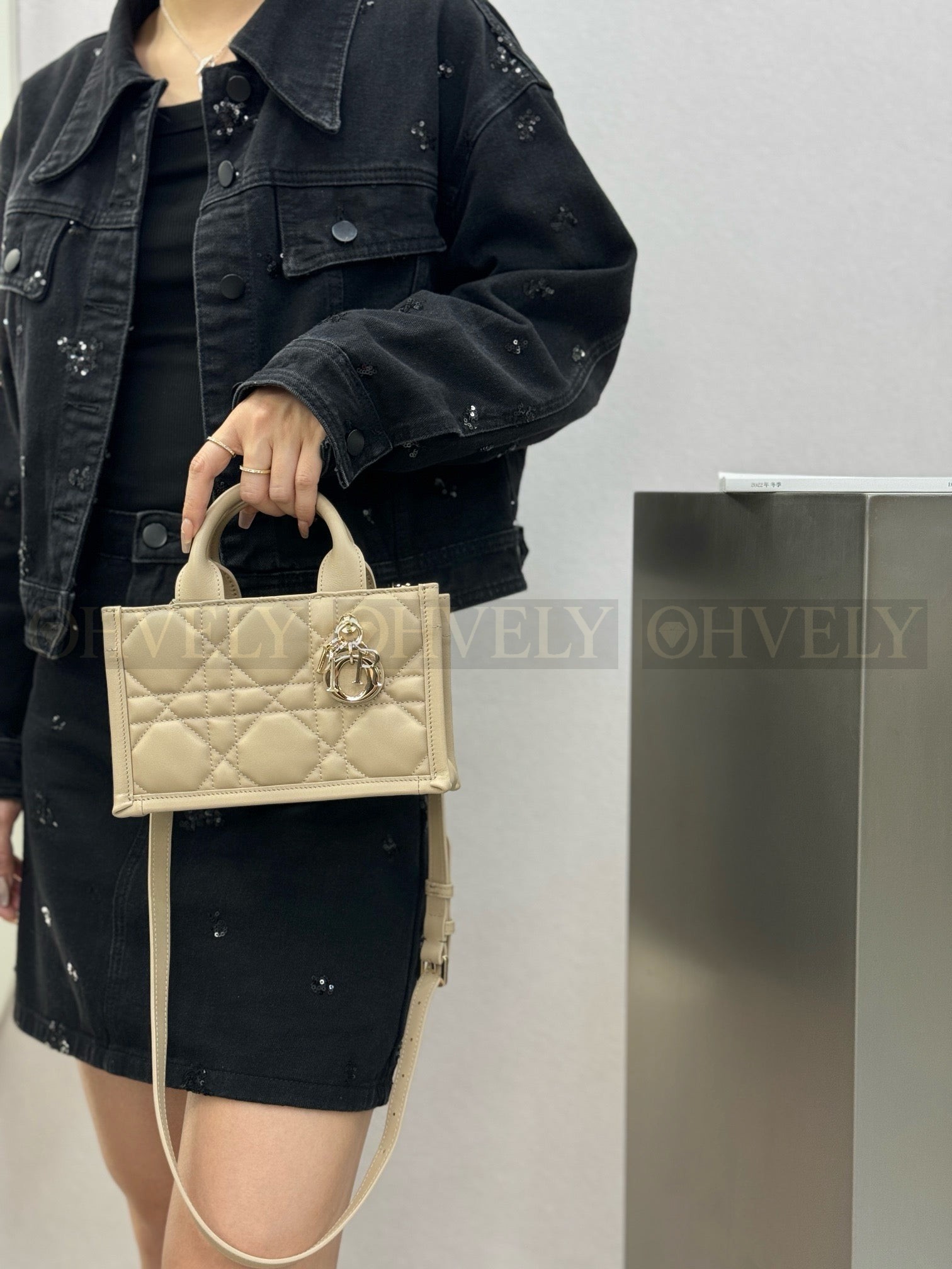 디올 매크로까나쥬 북 토트백 미니 상품 썸네일