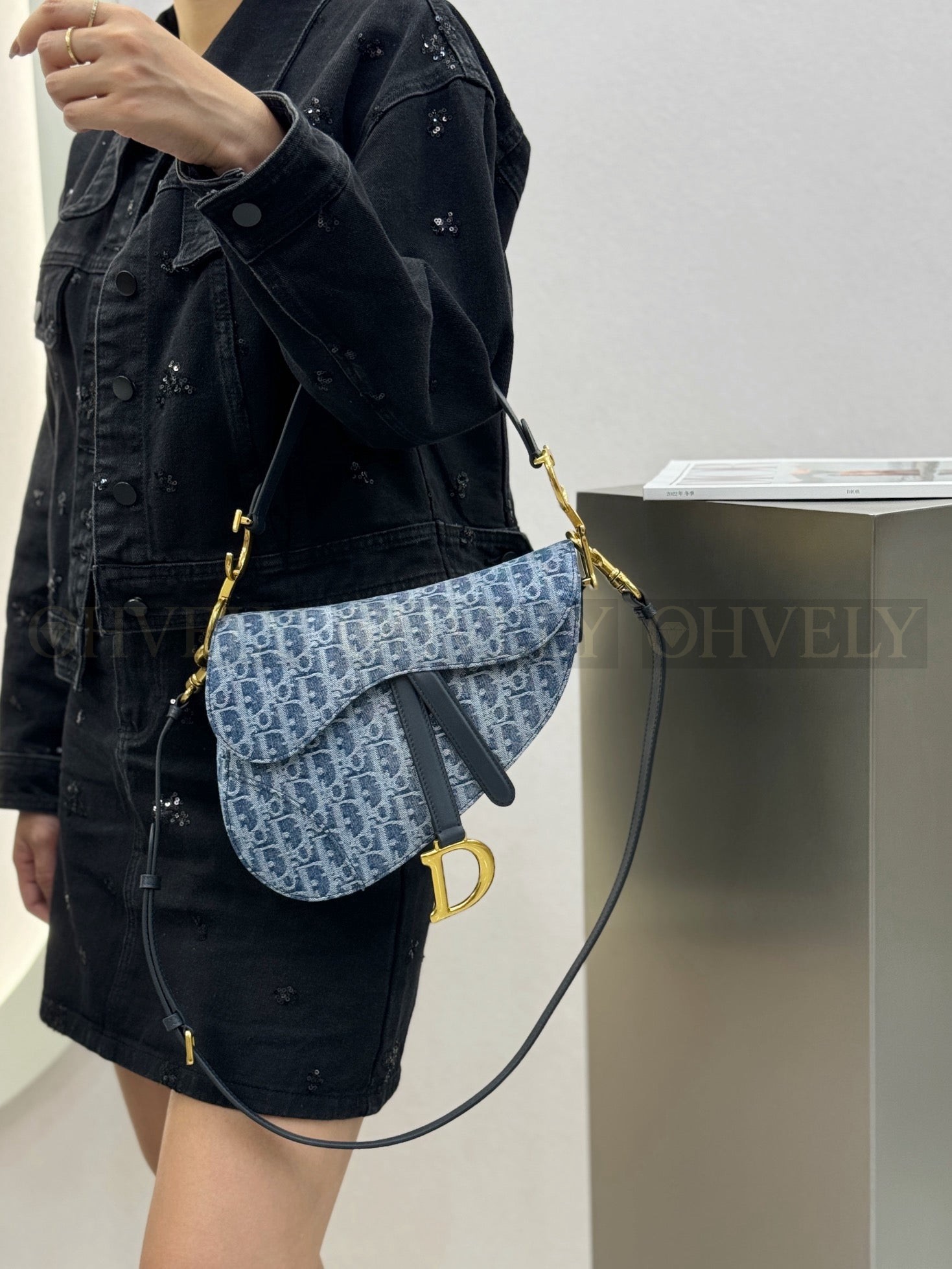 디올 데님 새들백 미디움 상품 썸네일