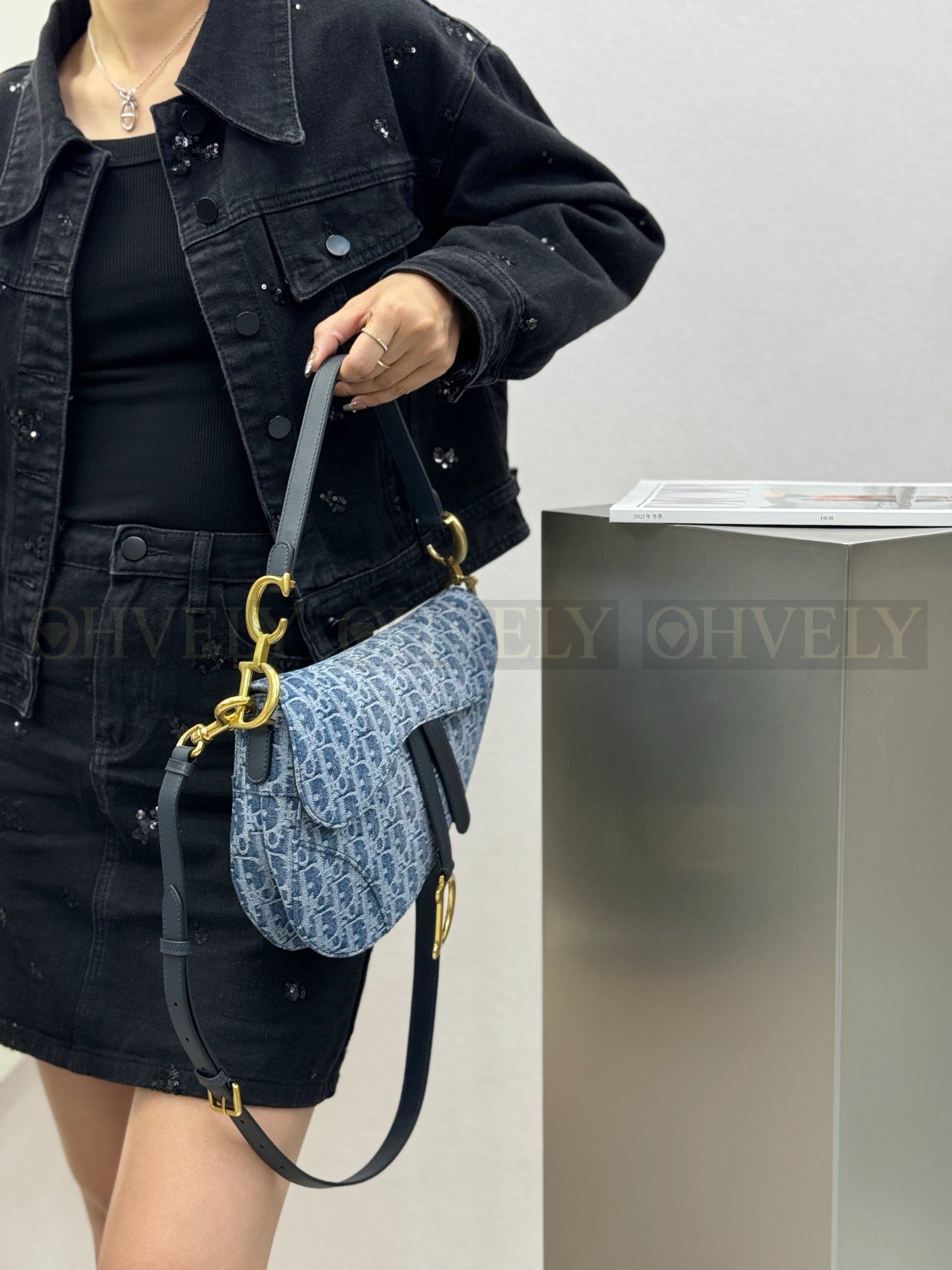 디올 데님 새들백 미디움 상품 썸네일